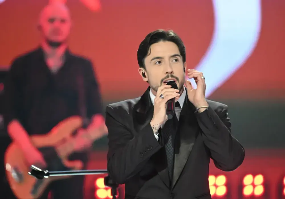 Pali się niebo - Dawid Kwiatkowski: Analiza i ukryty sens