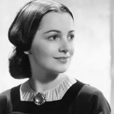 Olivia de Havilland, jedna z gwiazd "Przeminęło z wiatrem", w klasycznym ujęciu.