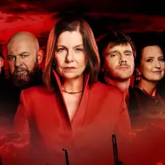 Krew z krwi sezon 3: Zespół zdeterminowanych twarzy, w tym charyzmatyczna kobieta w czerwieni, gotowy na nowe wyzwania.