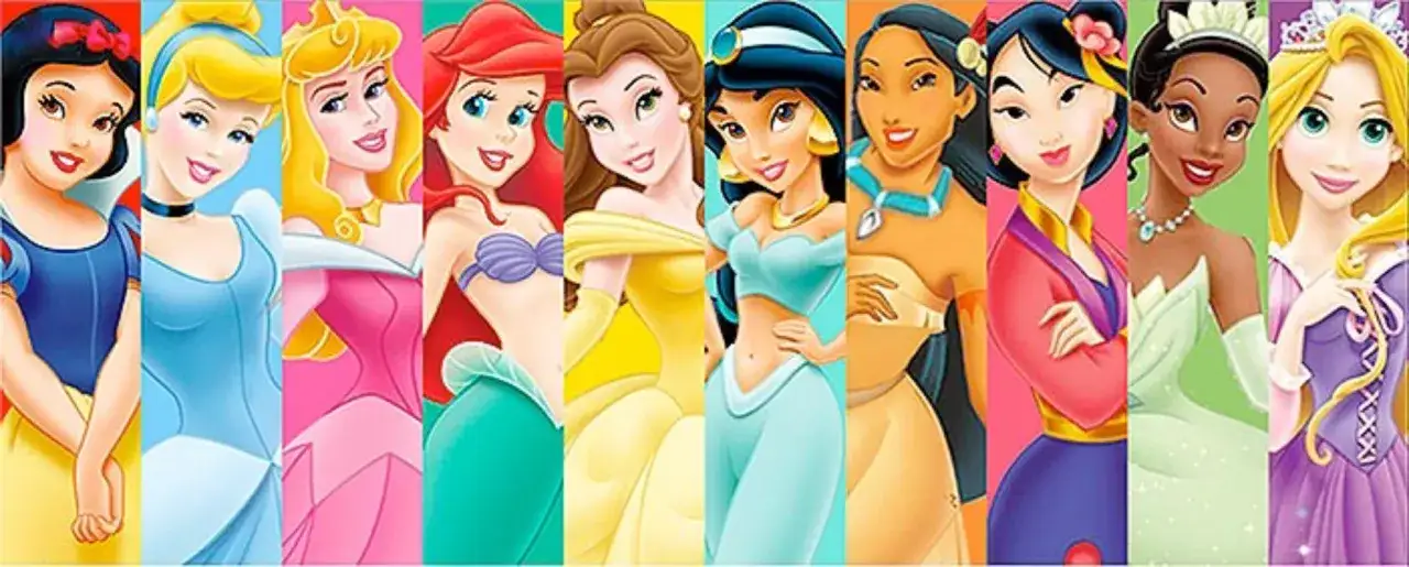 Kolorowy kolaż przedstawia uśmiechnięte księżniczki Disneya: Śnieżkę, Kopciuszka, Aurorę, Ariel, Belle, Jasmine, Pocahontas, Mulana, Tianę i Roszpunkę.